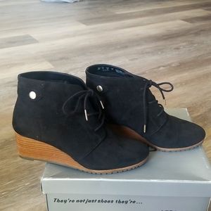 Beautiful like new black wedge  booties